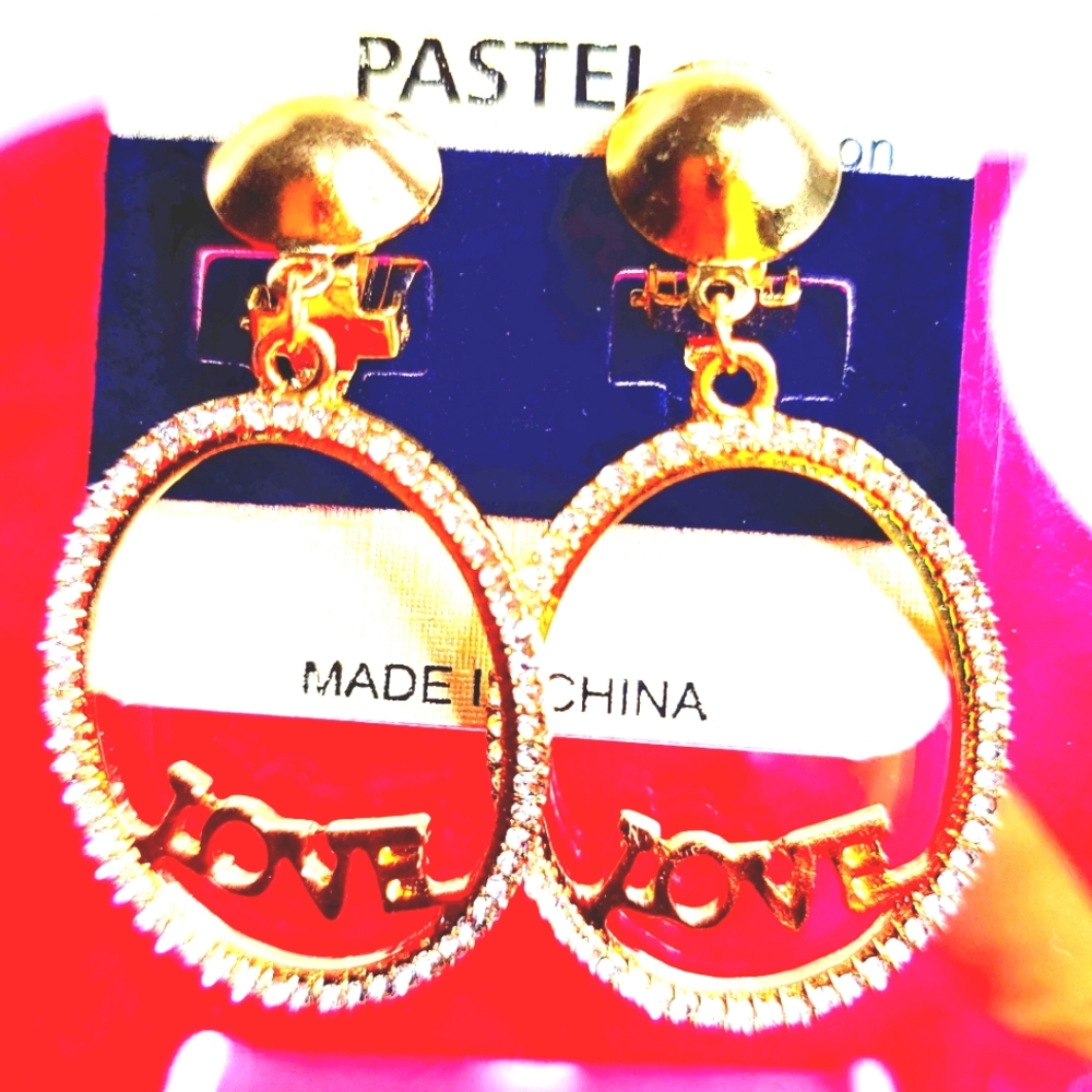 247CO500 New Pastel  Collection Gold Egg Shape Rhinestone Clip-on Love …